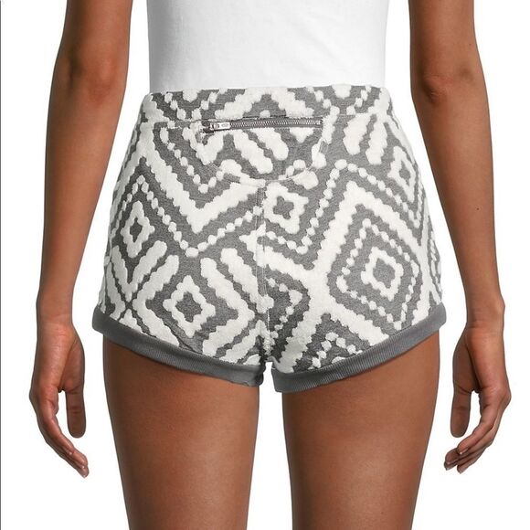 Free People shorts - Picture 3 of 5